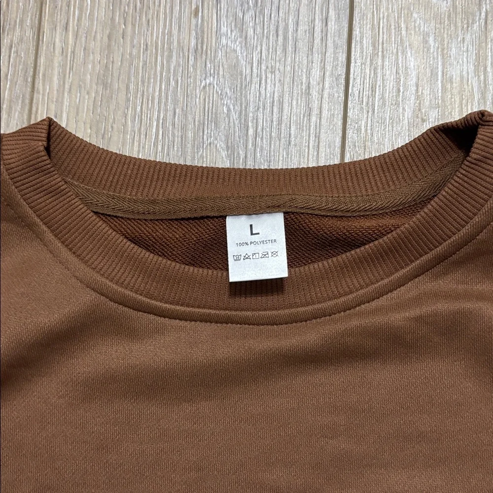 Brown Game Day Sweatshirt size large - Picture 3 of 4